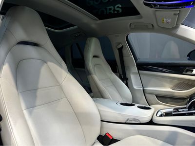 2023 Porsche Panamera