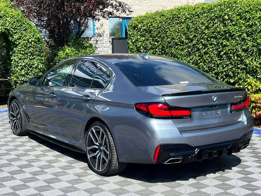 2021 BMW 5 Series
