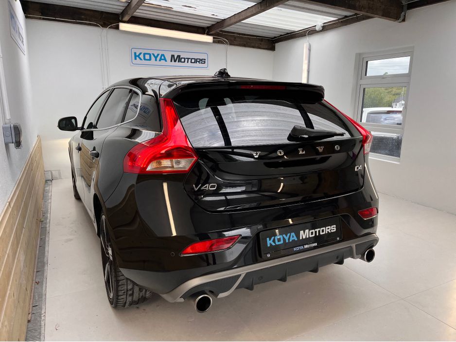 2016 Volvo V40