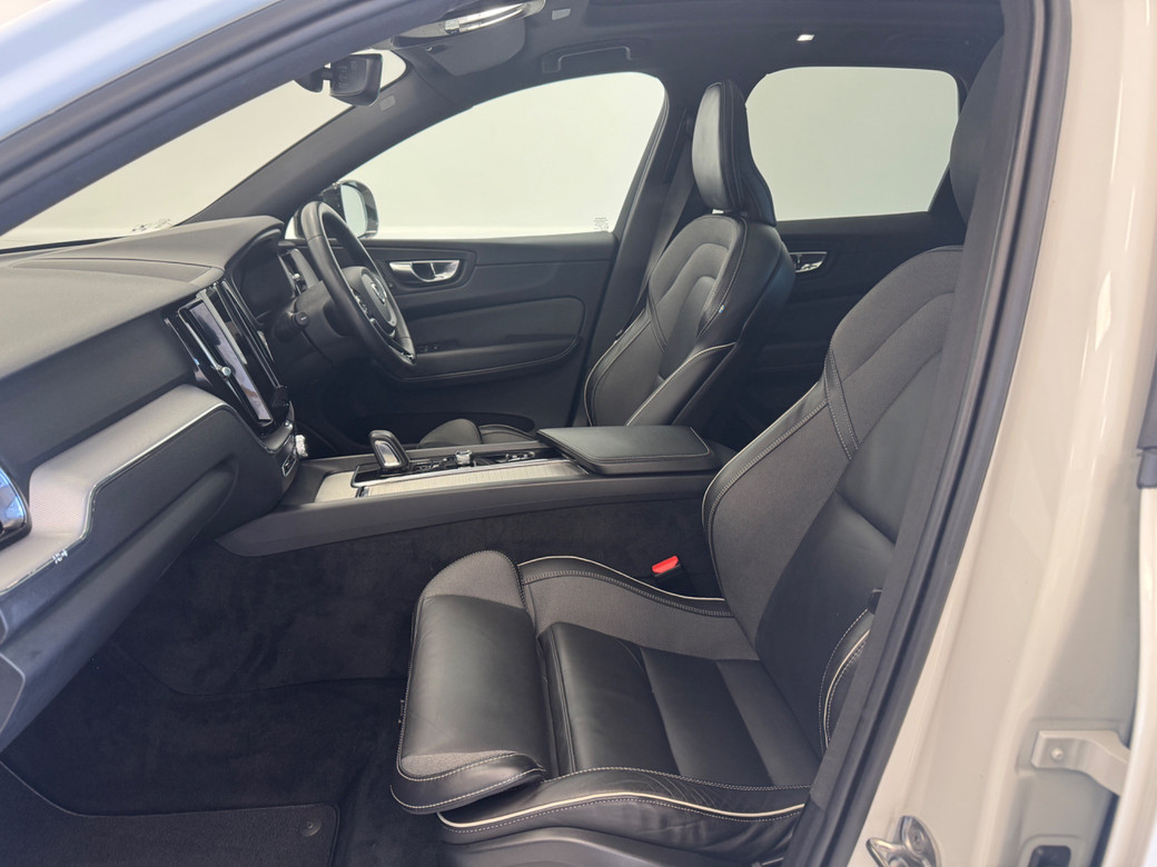 2022 Volvo XC60