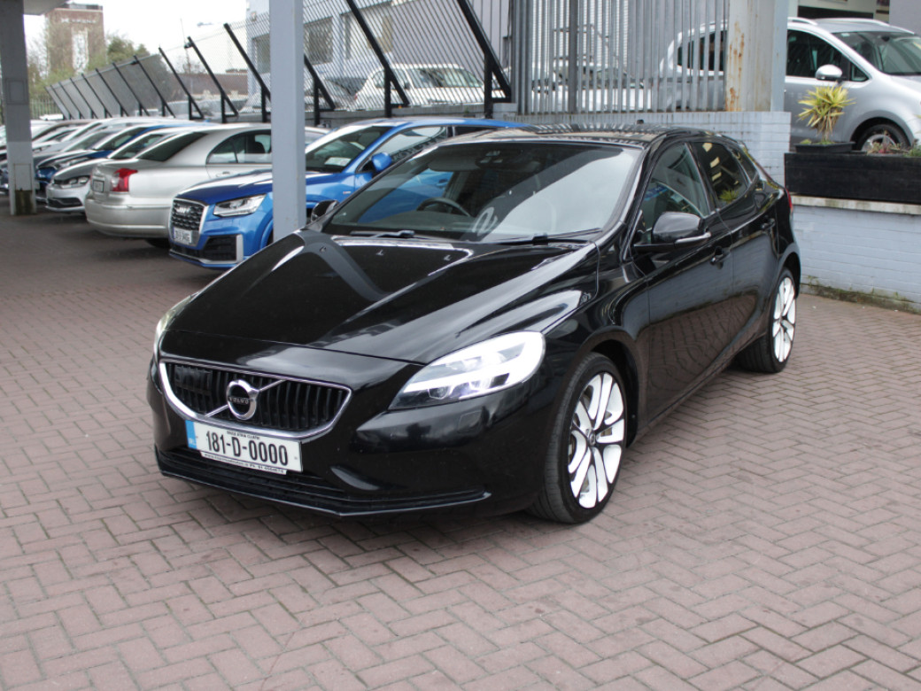 2018 Volvo V40