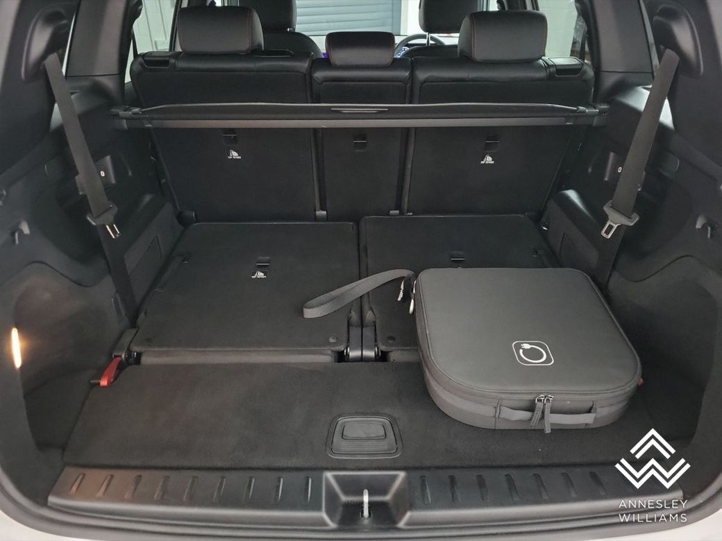 2025 Mercedes-Benz EQB