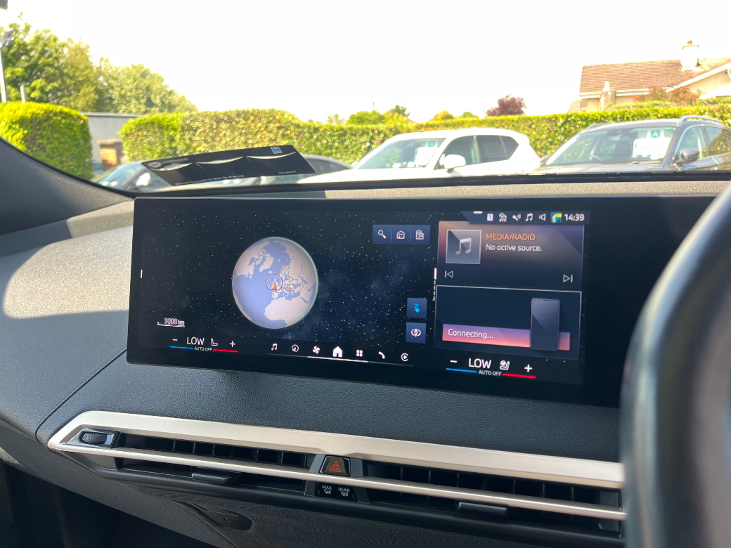 2023 BMW iX