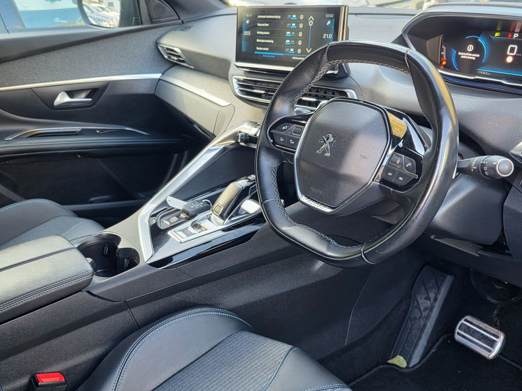 2023 Peugeot 5008
