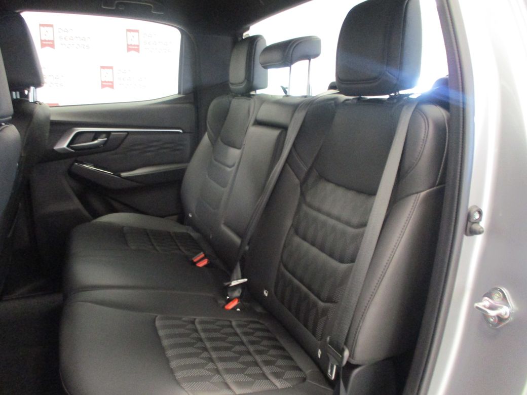 2025 Isuzu D-MAX
