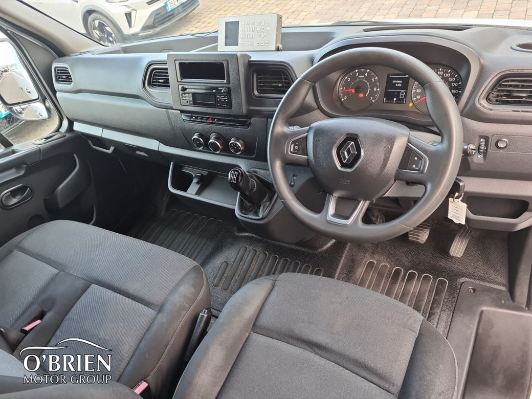 2021 Renault Master