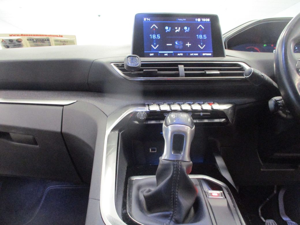 2020 Peugeot 3008