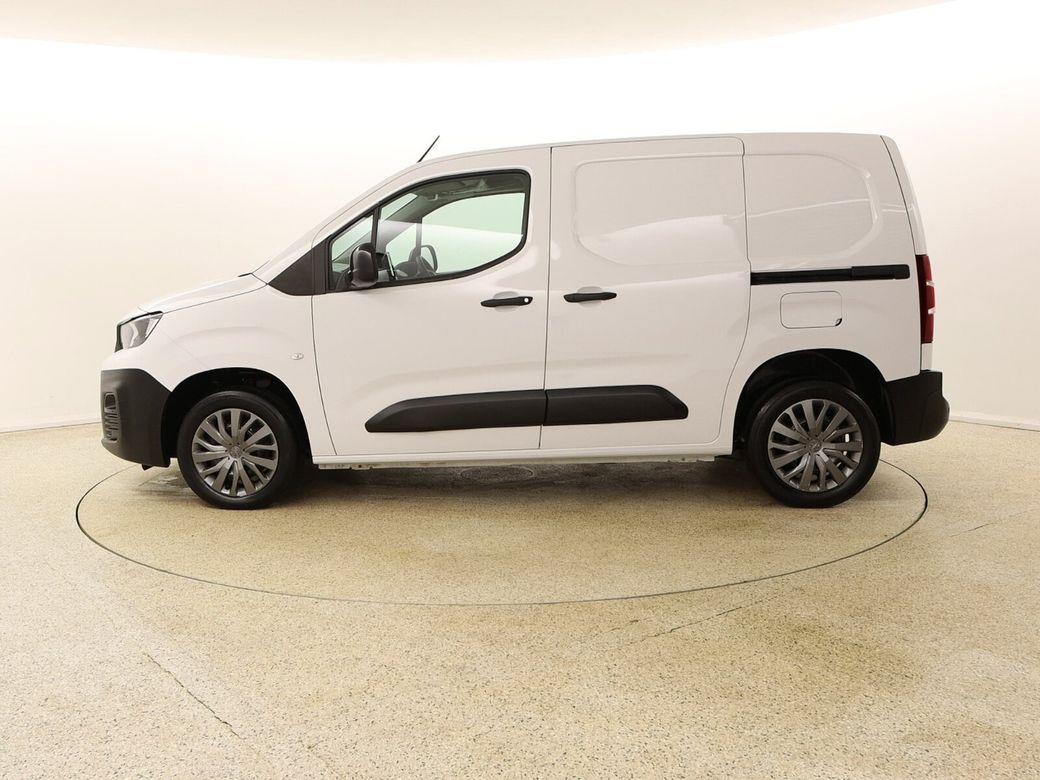 2022 Peugeot Partner