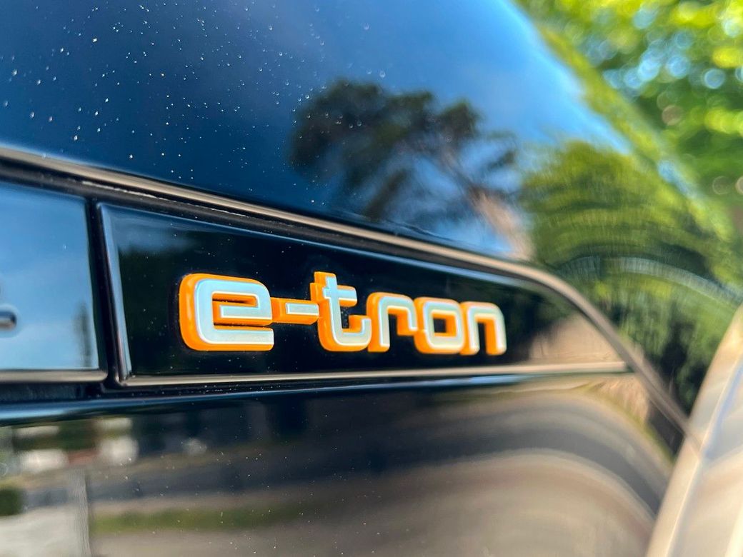 2022 Audi e-tron