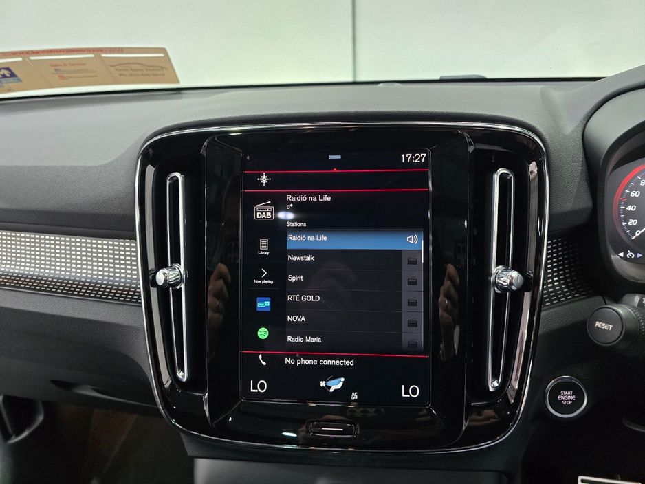 2022 Volvo XC40