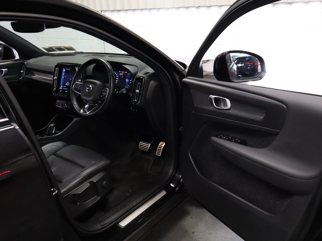 2020 Volvo XC40