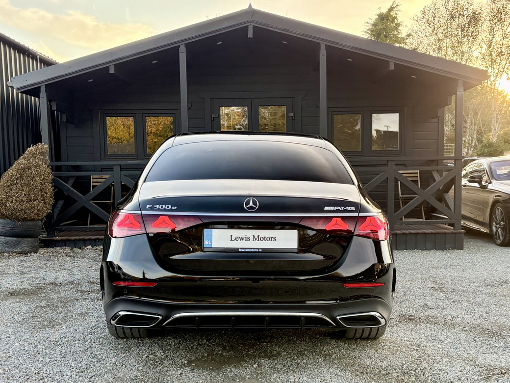 2025 Mercedes-Benz E 300