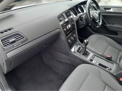 2017 Volkswagen Golf