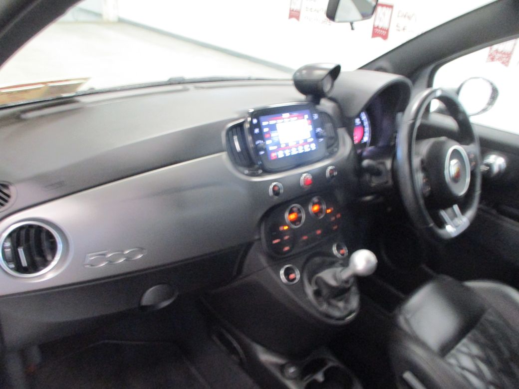 2022 Abarth 595