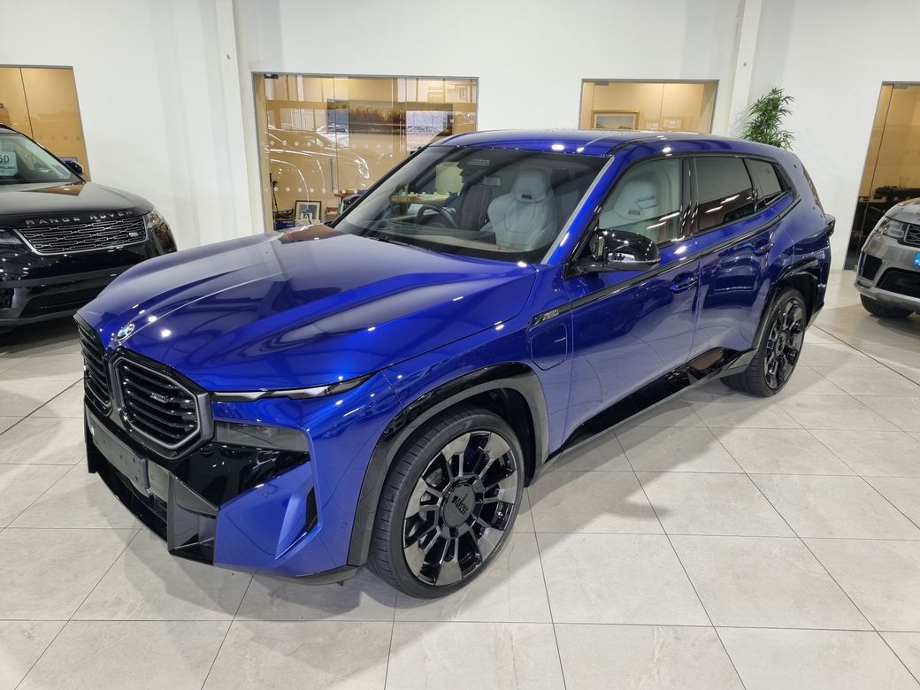 2025 BMW XM