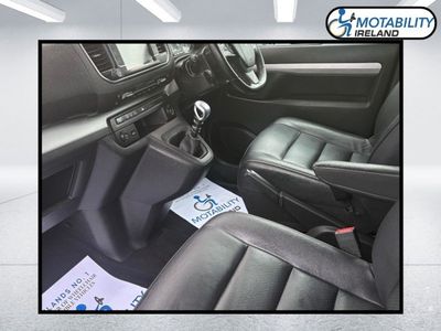 2020 Peugeot Traveller