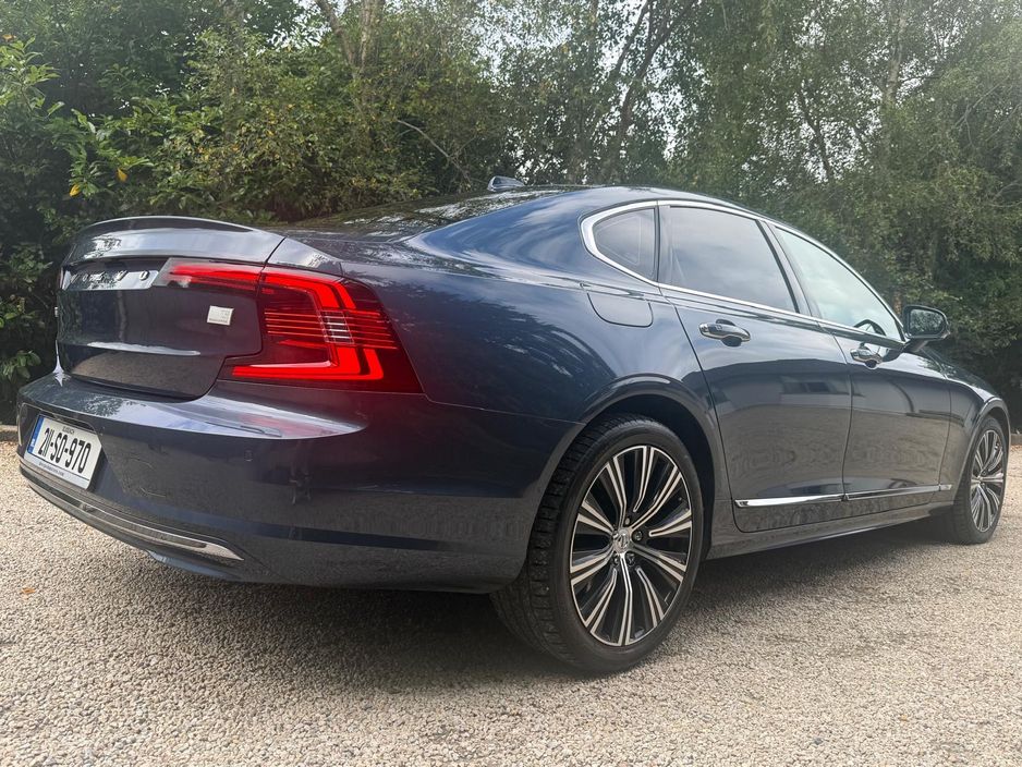 2021 Volvo S90