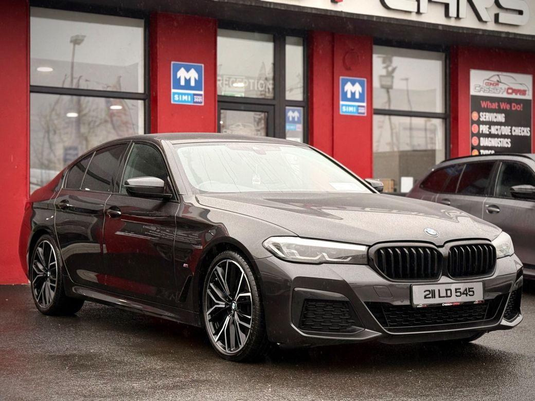 2021 BMW 520