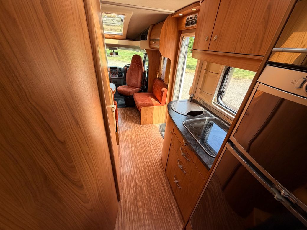 2009 BURNSTER  SOLANO T 690 LOW PROFILE R.H.D C1 REQUIRED 