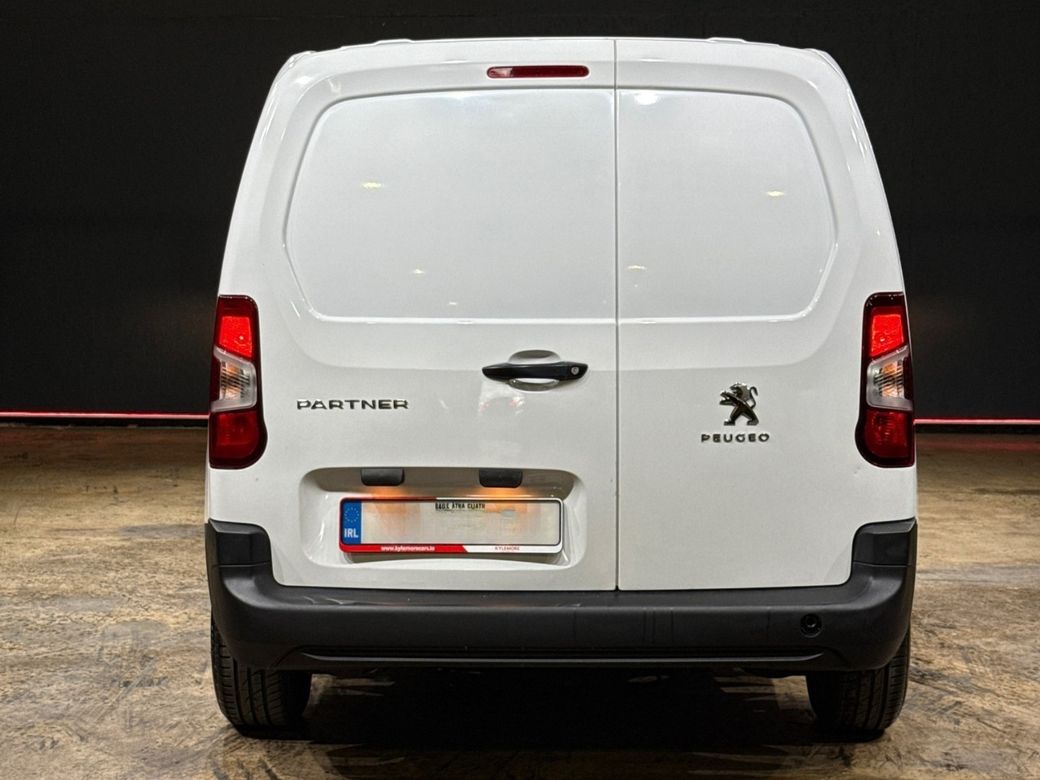 2021 Peugeot Partner
