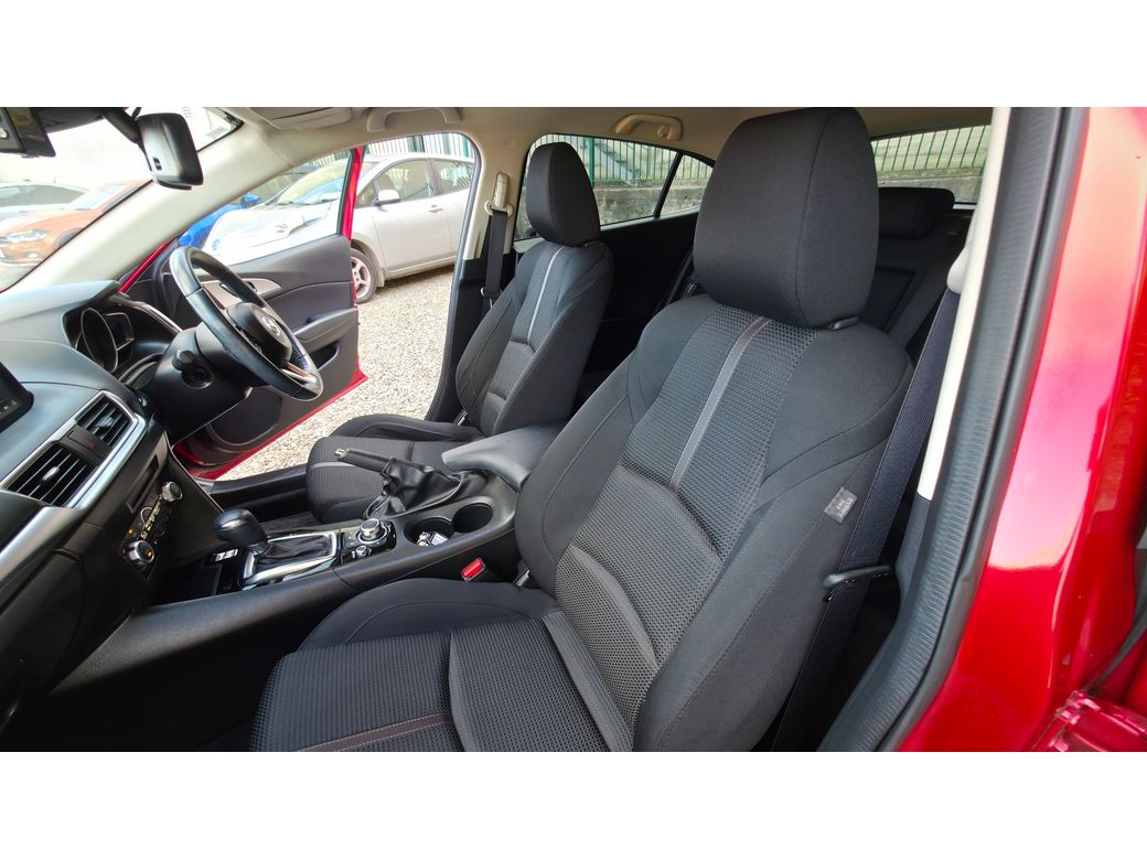 2018 Mazda Axela