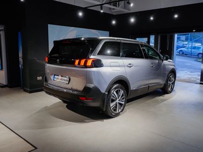 2023 Peugeot 5008