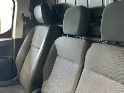 2020 Peugeot Partner