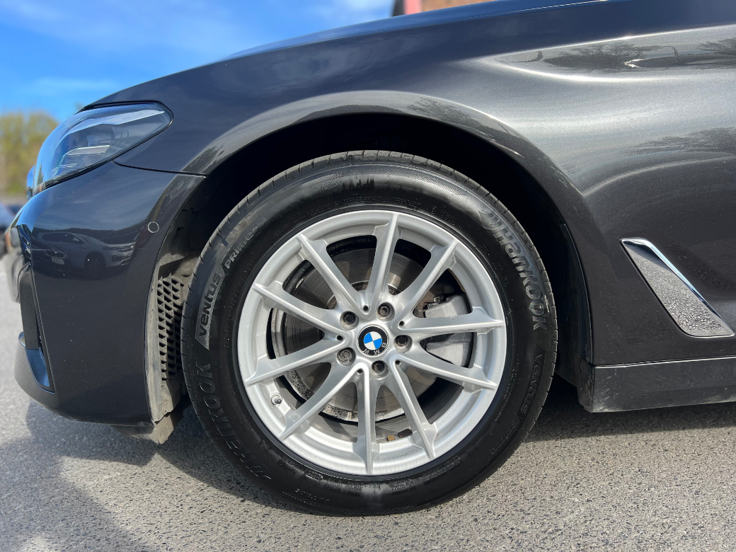 2021 BMW 5 Series