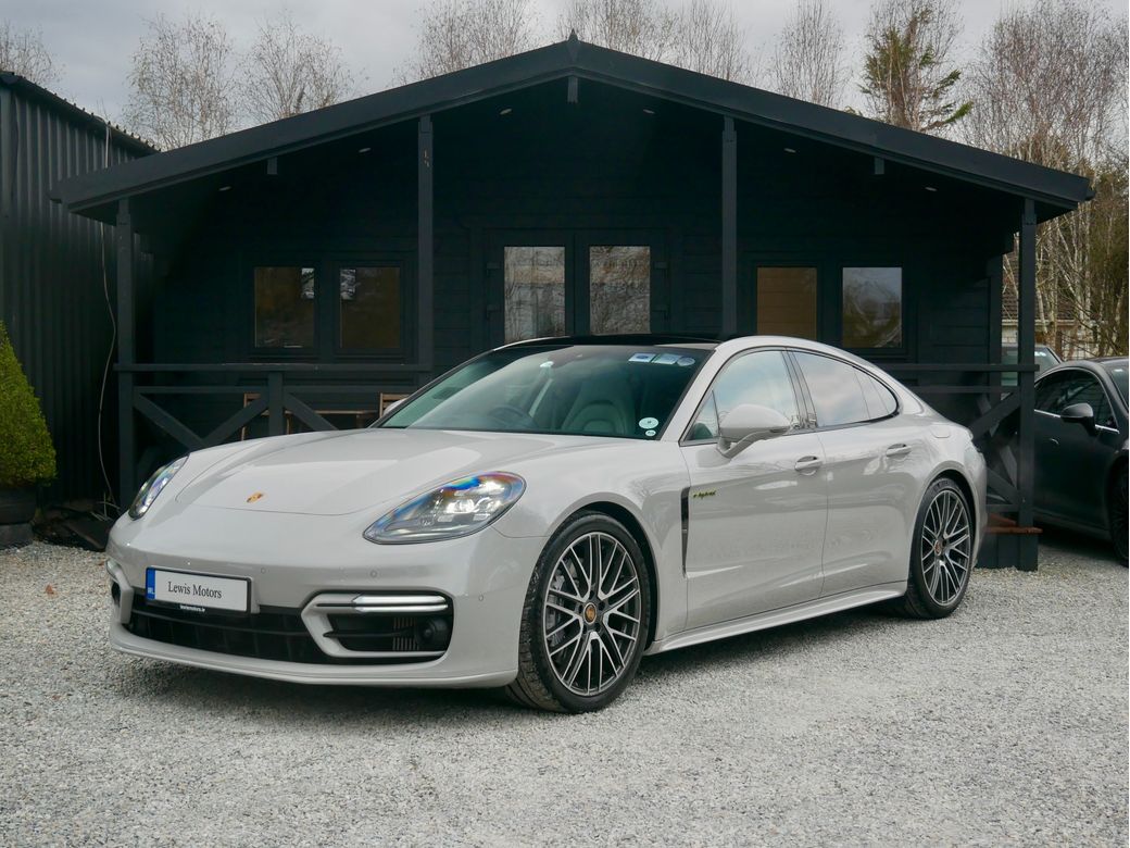2023 Porsche Panamera