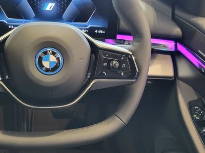 2026 BMW i5