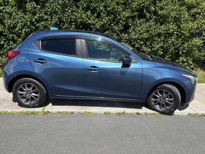 2017 Mazda Demio