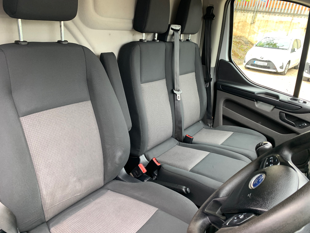 2022 Ford Transit Custom