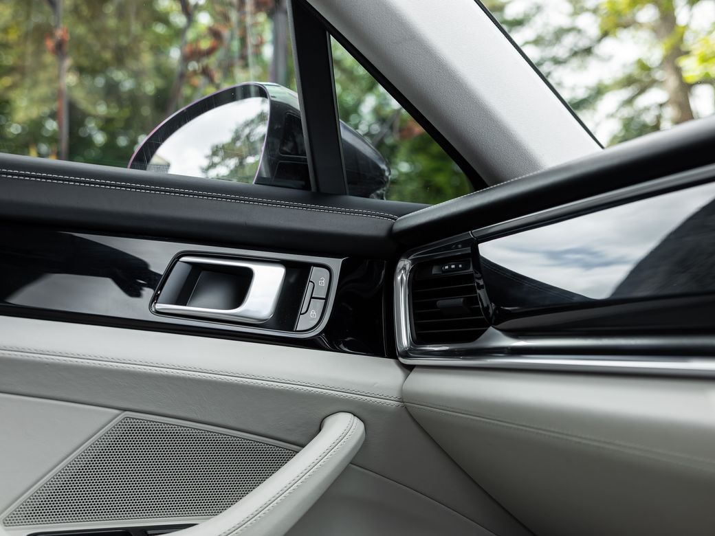 2019 Porsche Panamera