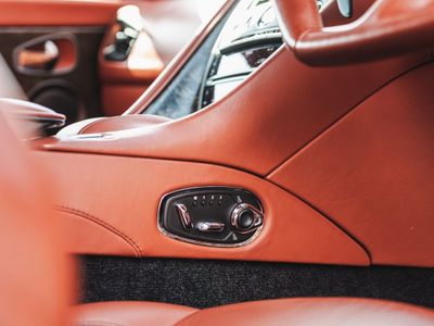 2018 Aston Martin DBS