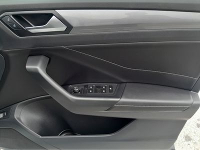 2023 Volkswagen T-Roc