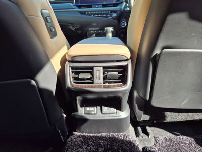 2021 Lexus ES 300h