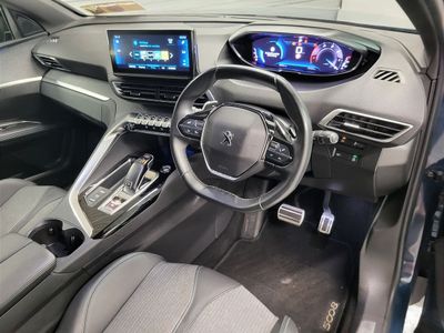 2023 Peugeot 5008