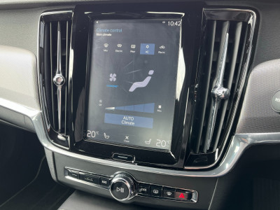 2018 Volvo V90