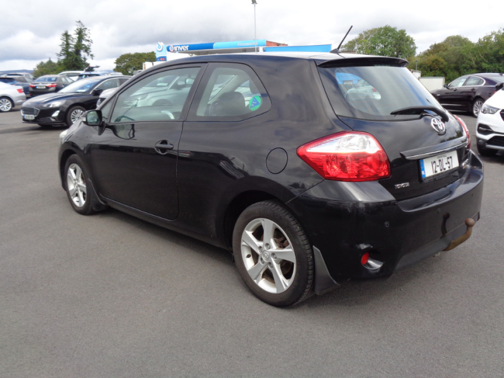 2012 Toyota Auris