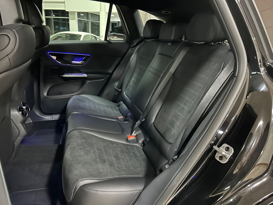 2025 Mercedes-Benz GLC Class