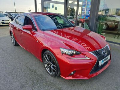2015 Lexus IS 300h