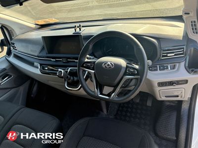 2025 White Maxus Deliver 7