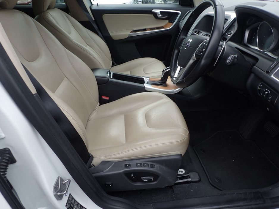 2017 Volvo XC60
