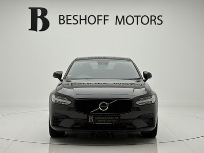 2022 Volvo S90