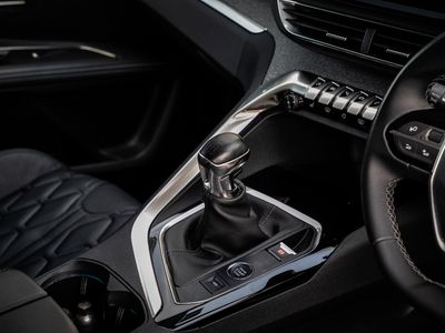 2021 Peugeot 5008