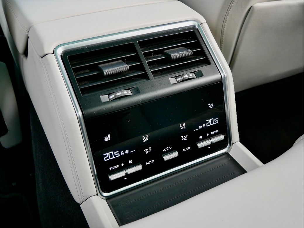 2023 Porsche Panamera