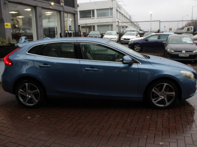 2016 Volvo V40
