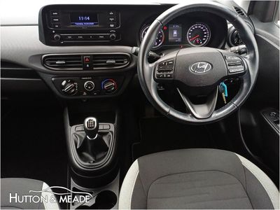 2022 Hyundai i10