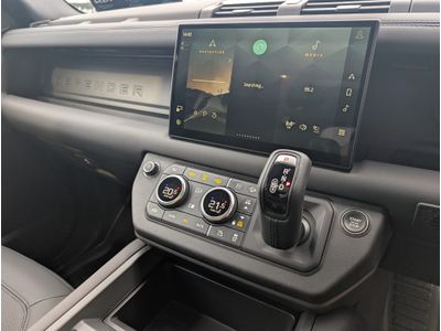 2025 Land Rover Defender