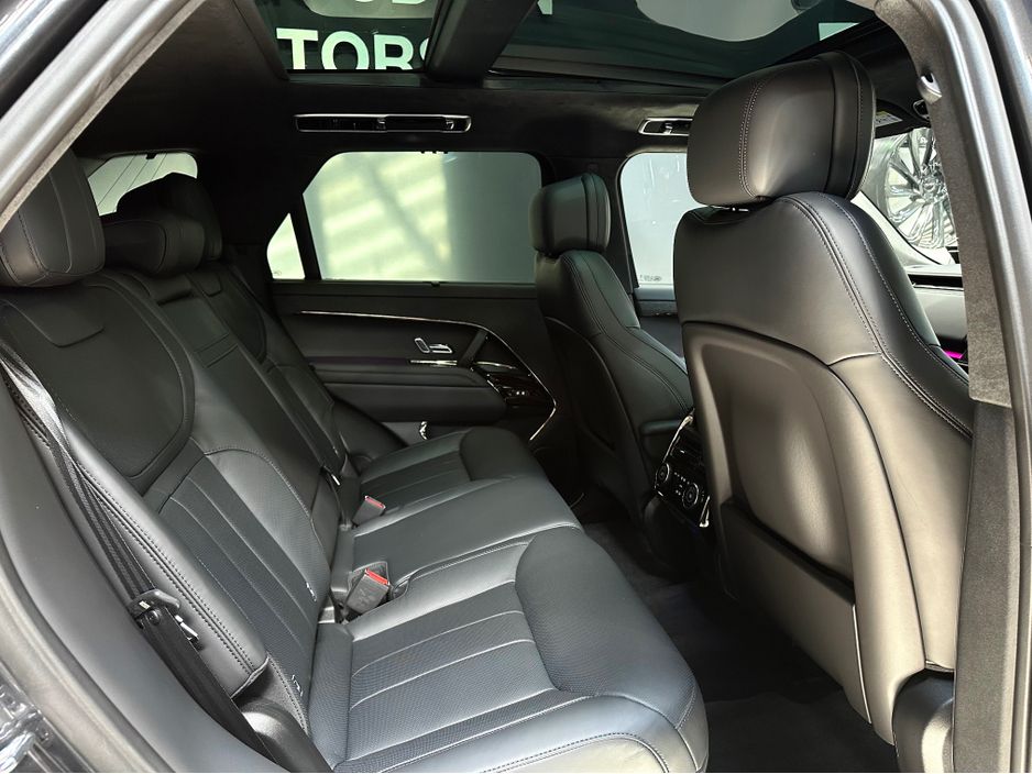 2025 Land Rover Range Rover Sport